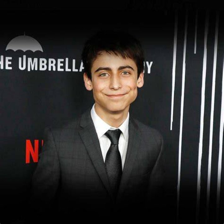 Aidan Gallagher Pets