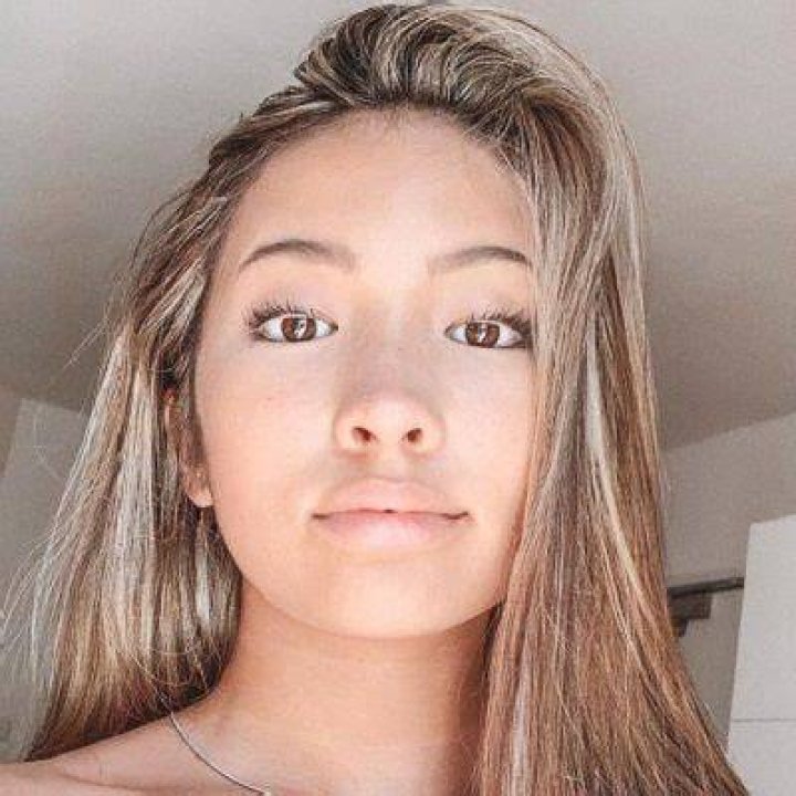 Caroline Manning Bio (Wiki) 