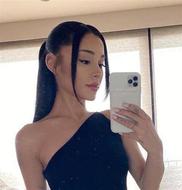 Celebrity Selfies