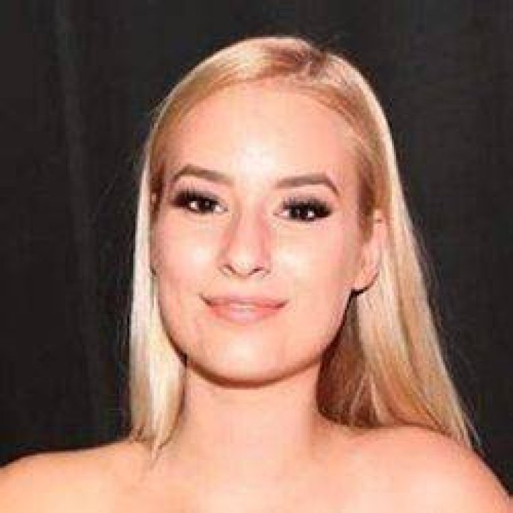 Coco Chanou - Age, Family, Bio
