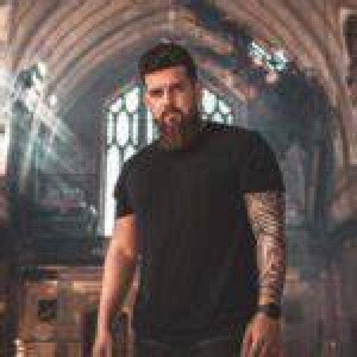 Drew Jacobs - Age, Family, Bio
