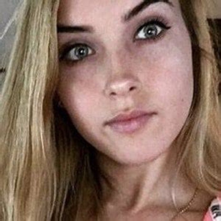 EmilyCC - Age, Family, Bio
