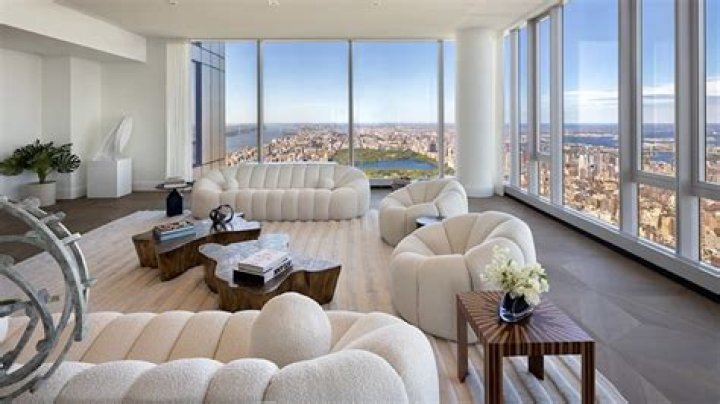 Inside the Manhattan penthouse
