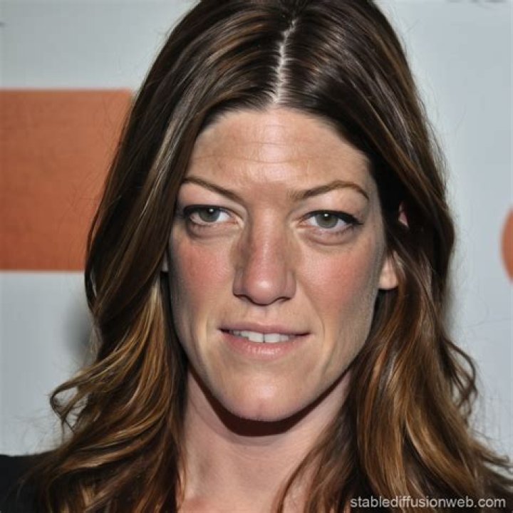 Cassi Thomson jennifer carpenter