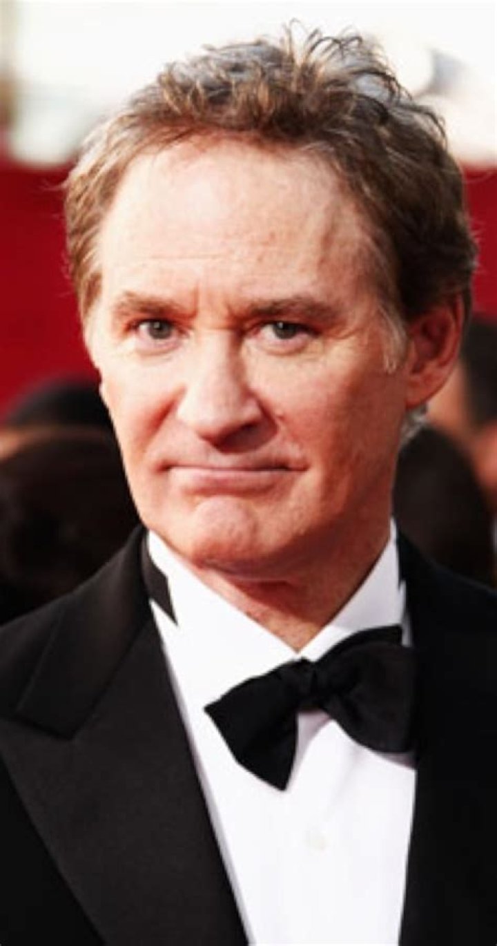 Kevin Kline Bio (Wiki) 
