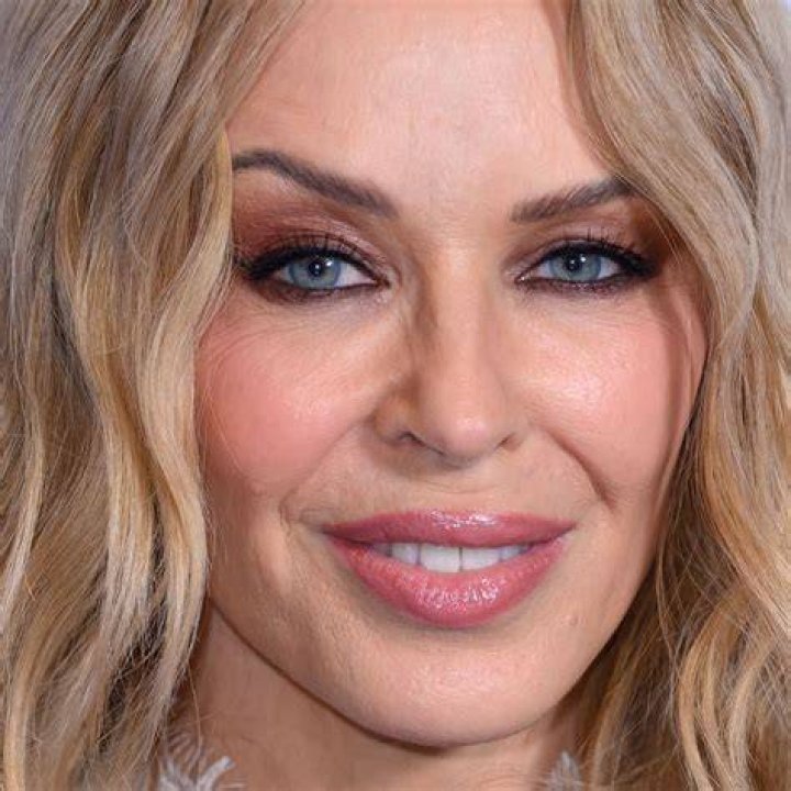 Kylie Minogue’s cat-like face