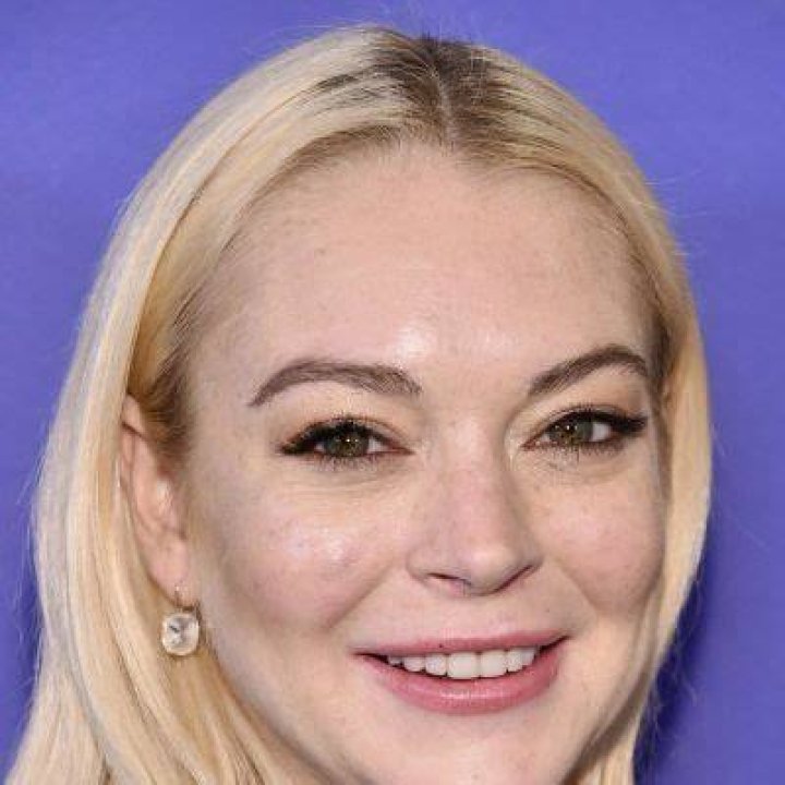 Lindsay Lohan Bio (Wiki) 