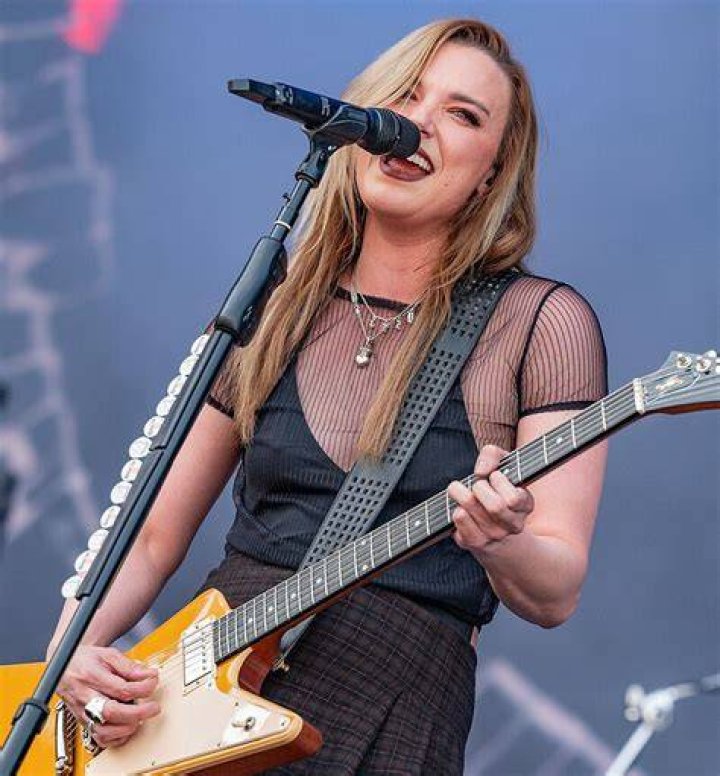 Lzzy Hale Bio (Wiki) 