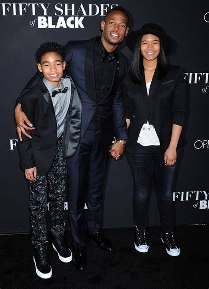 Marlon Wayans with his children
