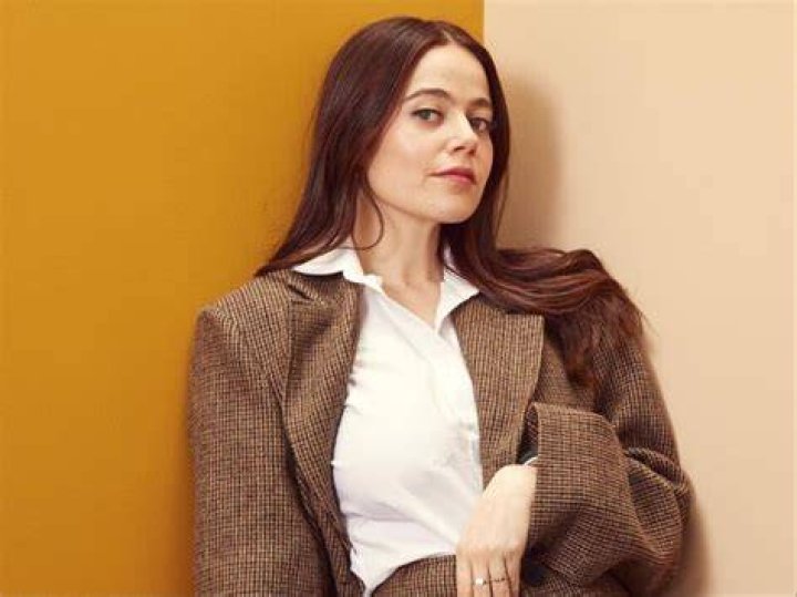 Molly Gordon Bio (Wiki) 