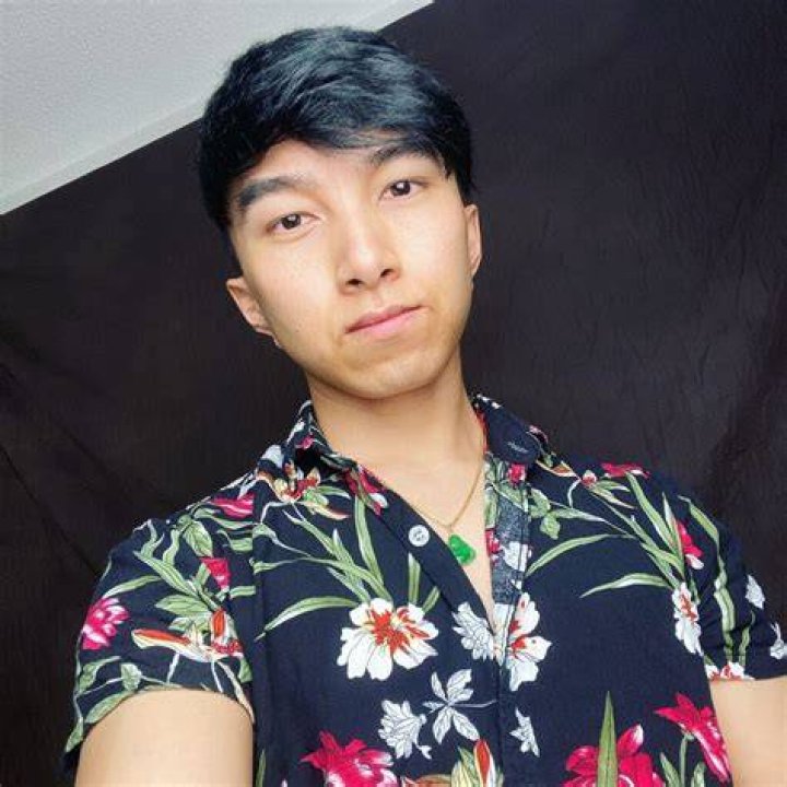 Nhut Le Bio (Wiki) 