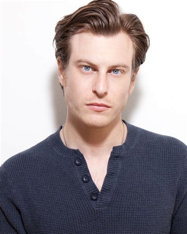 Noah Segan Bio (Wiki) 