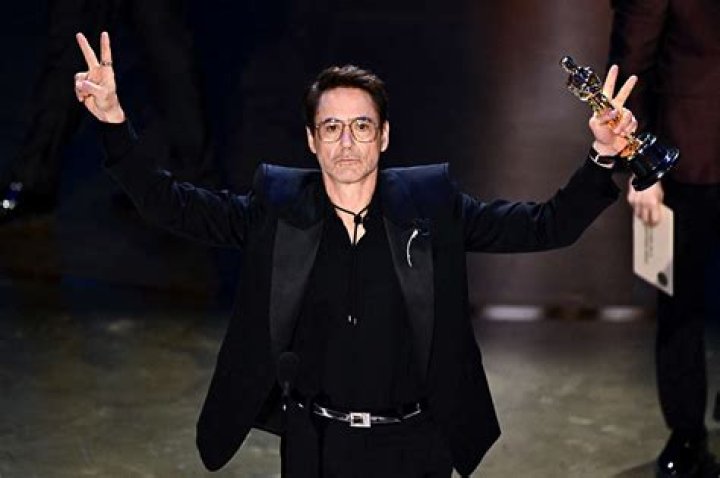 Robert Downey Jr. accepts the Best Actor in a Supporting Role for "Oppenheimer" at the 96th Annual Oscars held at Dolby Theatre on March 10, 2024 i...