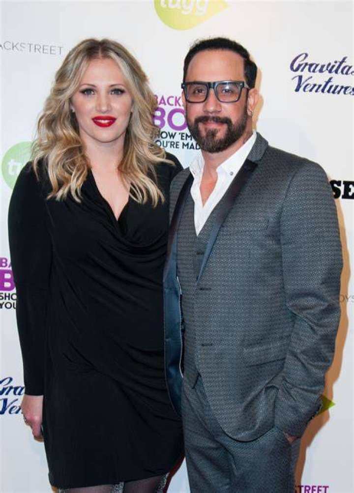 Rochelle McLean is a former hairstylist.