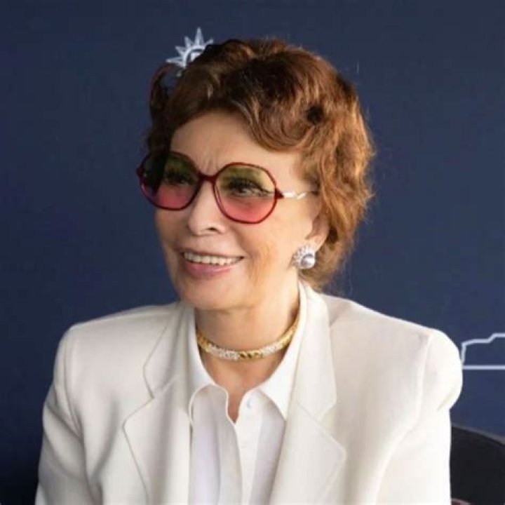 Sophia Loren Bio (Wiki) 