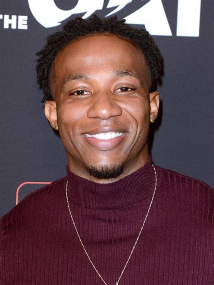 The actor Arlen Escarpeta was married to an actress Benita Nall from May 2011 to January 2012.