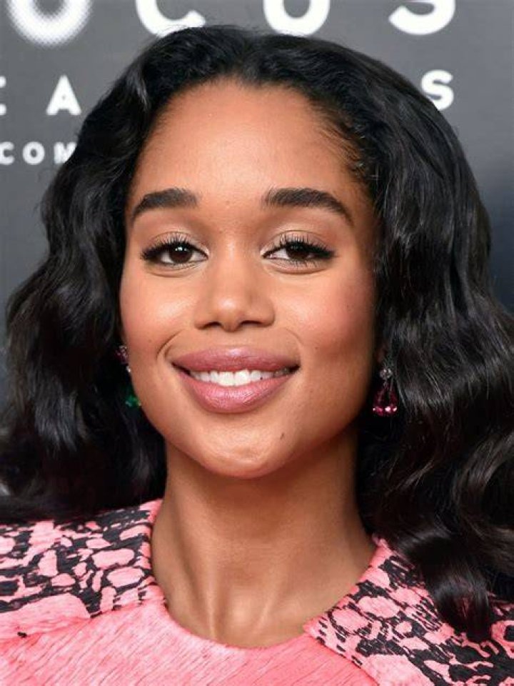 The actress, model, Laura Harrier has an estimated net worth of around $800 thousand.