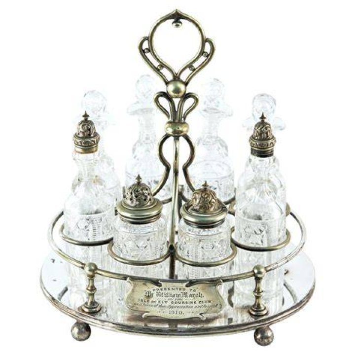 What is a cruet set used for?
